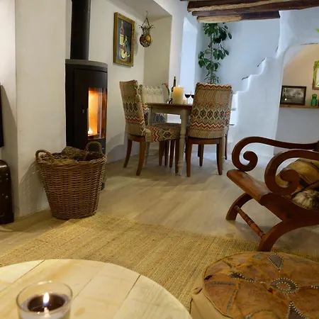 Casa Mona- Andalucian Mountain Village Getaway Holiday home *